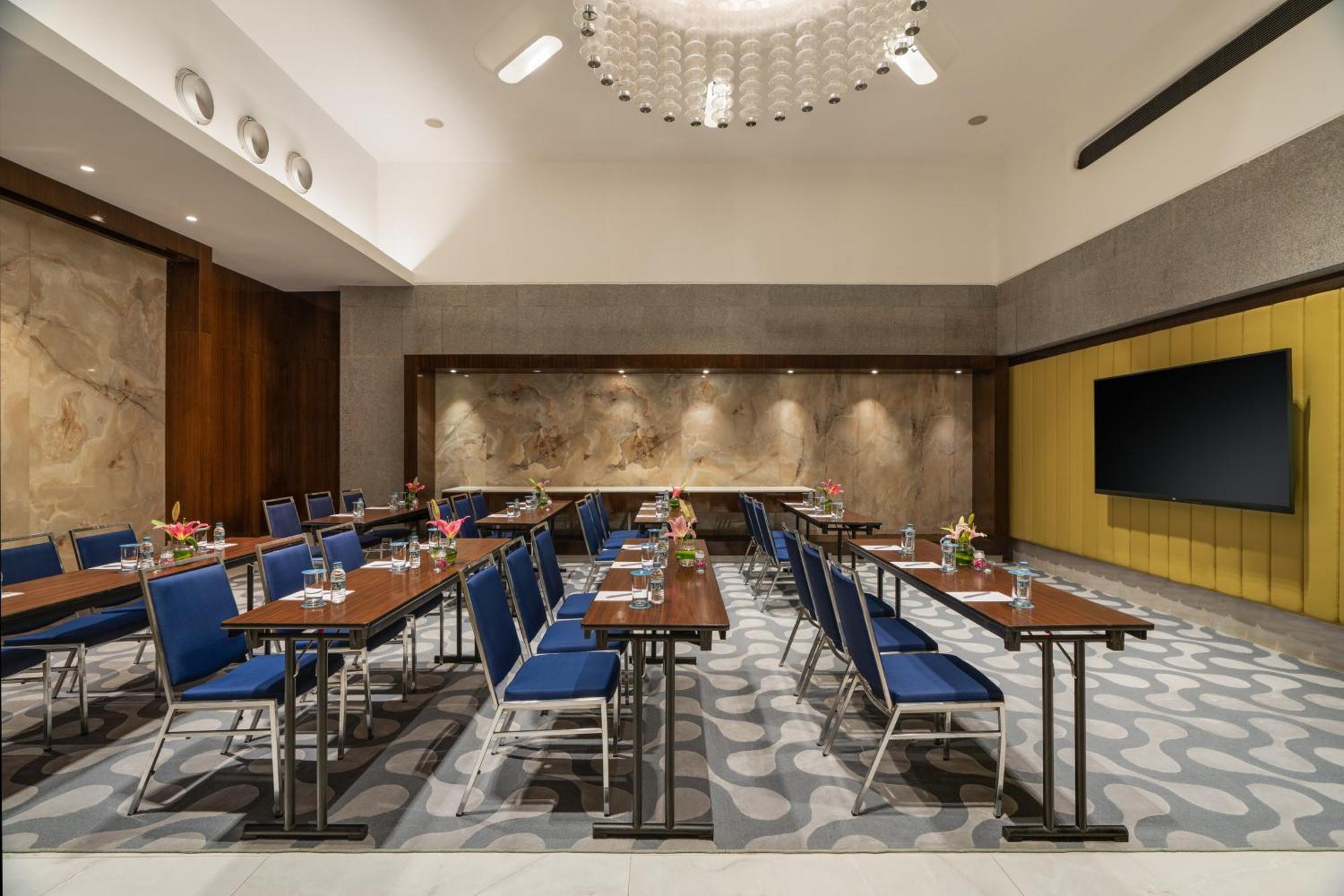 Avasa Hotel Hyderabad Ngoại thất bức ảnh